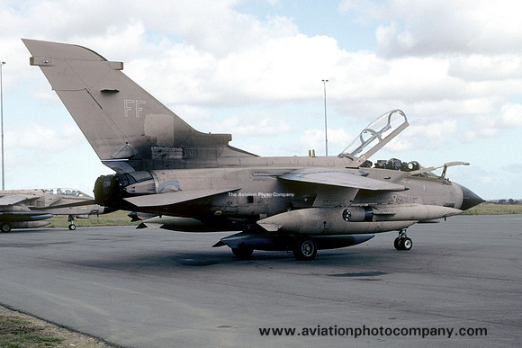 RAF 16 Squadron Panavia Tornado GR.1 ZA367/FF (1991)