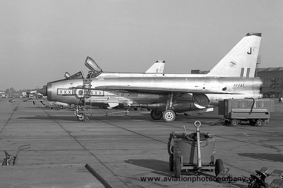 RAF 29 Squadron English Electric Lightning F.3 XP737/J at RAF Wattisham (1968)