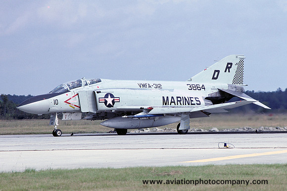 US Marines VMFA-312 McDonnell F-4J Phantom 153864/DR-10 (1977)