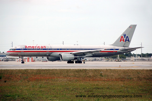 American Airlines Boeing 757-200 N683A at Miami IAP (2008)