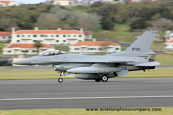 Egyptian Air Force Lockheed F-16C 9752 on delivery through Lajes (2013)