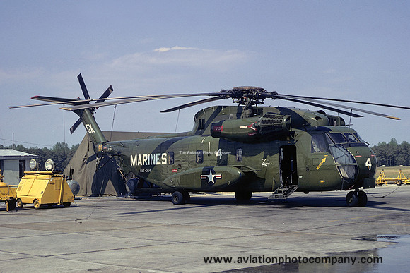 USMC HMT-204 Sikorsky CH-53D Sea Stallion 157155/GX-4 (1975)