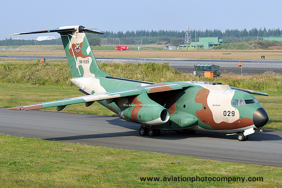 JASDF 402 Hikotai Kawasaki C-1 98-1029 (2012)