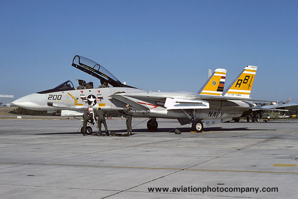 US Navy VF-32 Grumman F-14A Tomcat 159008/AB-200 (1974)