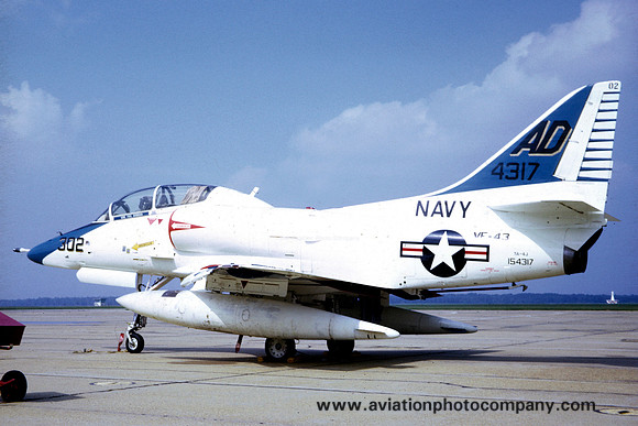 US Navy VF-43 Douglas TA-4J Skyhawk 154317/AD-302 (1973)