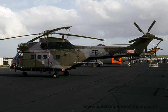RAF 240 OCU Westland Puma HC.1 XW225/FE (1992)