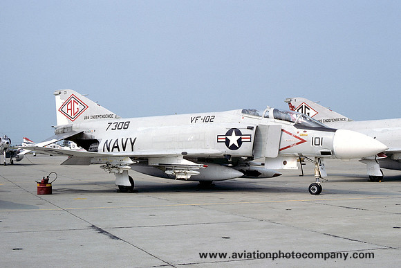 US Navy VF-102 McDonnell F-4J Phantom 157308/AG-101 (1975)