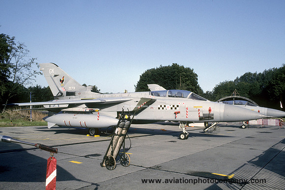 RAF 43 Squadron Panavia Tornado F.3 ZE731/GK (1992)