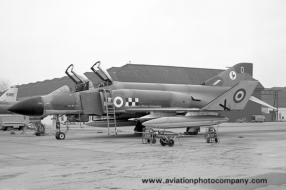 RAF 43 Squadron McDonnell F-4K Phantom FG.1 XV578/O (1970)