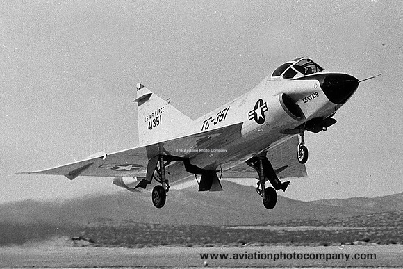 USAF Convair TF-102A Delta Dagger 54-1351