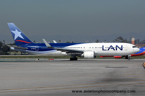 LAN Chile Boeing 767-300ER CC-CRV at Los Angeles IAP (2013)