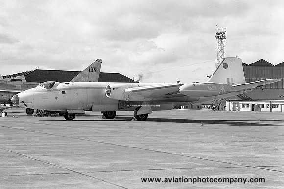 RAF A&AEE English Electric Canberra B.2 WK164 (1969)