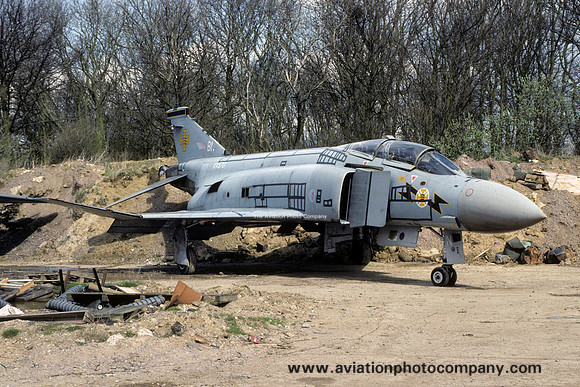 RAF McDonnell F-4K Phantom FG.1 XV570 dumped at RAF Wattisham (1992)