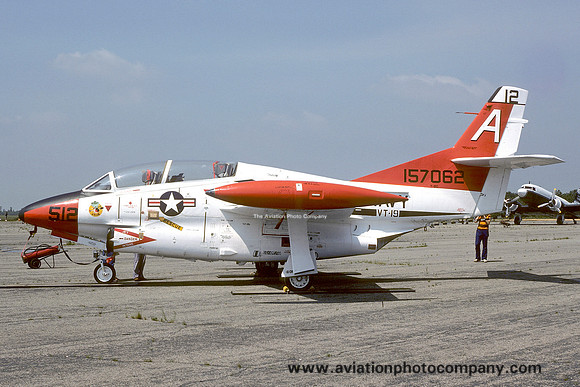 US Navy VT-19 North American T-2C Buckeye 157062/A-512 (1976)
