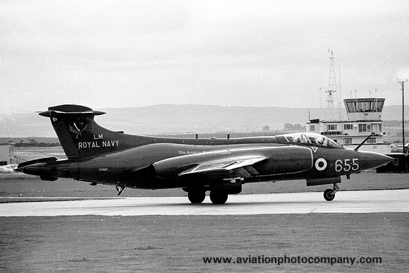 Royal Navy 736 Squadron Blackburn Buccaneer S.2 XV867/LM655 (1970)