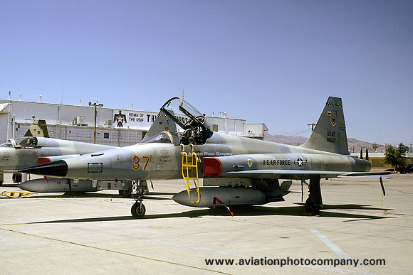 USAF 57 TTW 64 FWS Northrop F-5E 74-1537 at Nellis AFB (1979)