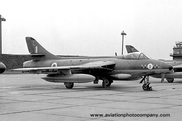 RAF 54 Squadron Hawker Hunter FGA.9 XJ642/L (1967)