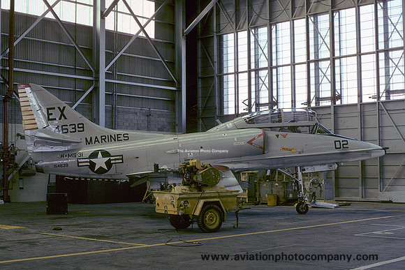 USMC H&MS-31 Douglas TA-4F Skyhawk 154639/EX-02 (1975)
