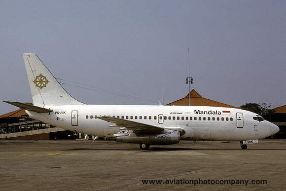 Mandala Airlines Boeing 737-200 PK-RIK (1997)