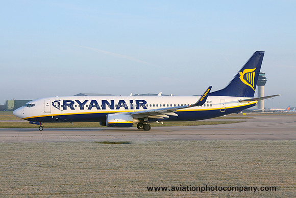 Ryanair Boeing 737-800 EI-EKO at Manchester (2013)