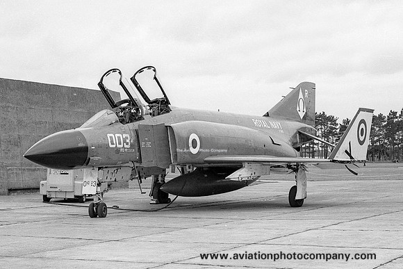Royal Navy 892 Squadron McDonnell F-4K Phantom FG.1 XT865/R003 (1971)
