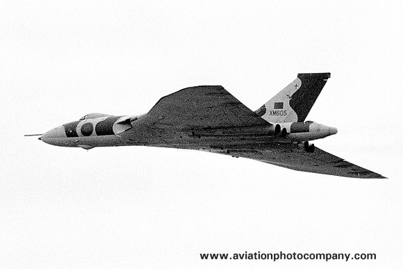 RAF 50 Squadron Avro Vulcan B.2 XM605 (1979)