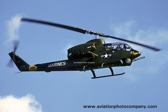 USMC HMA-369 Bell AH-1J Cobra 157762/SM-07 (1976)