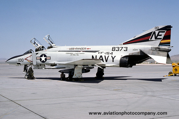 US Navy VF-154 McDonnell F-4J Phantom 158373/NE-100 (1975)