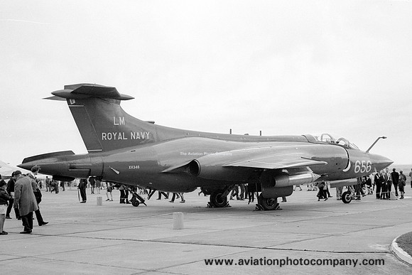 Royal Navy 736 Squadron Blackburn Buccaneer S.2 XV246/LM656 (1968)