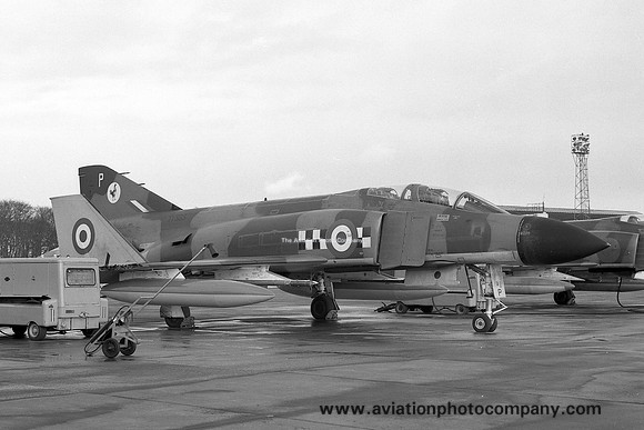 RAF 43 Squadron McDonnell F-4K Phantom FG.1 XV585/P (1970)