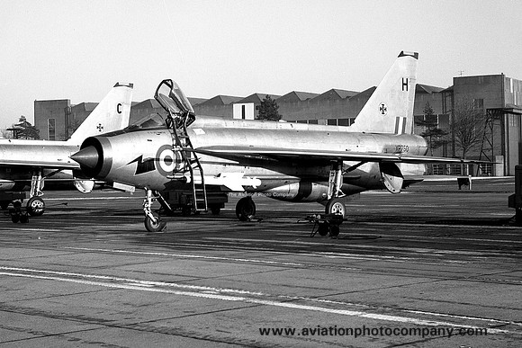 RAF 111 Squadron English Electric Lightning F.3 XP750/H (1967)