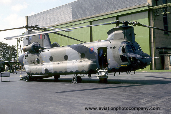 RAF 7 Squadron Vertol CH-47 Chinook HC.1 ZA709 (1992)