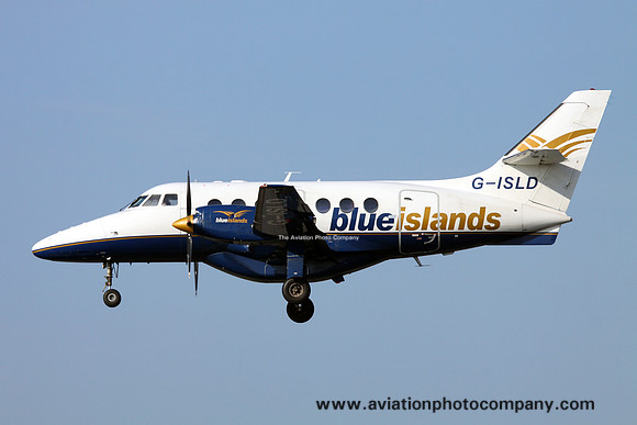 Blue Island HP Jetstream 31 G-ISLD at Manchester (2013)