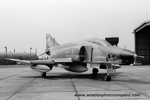 USAF 10 TRW 32 TRS McDonnell RF-4C Phantom 64-1079/AR (1973)
