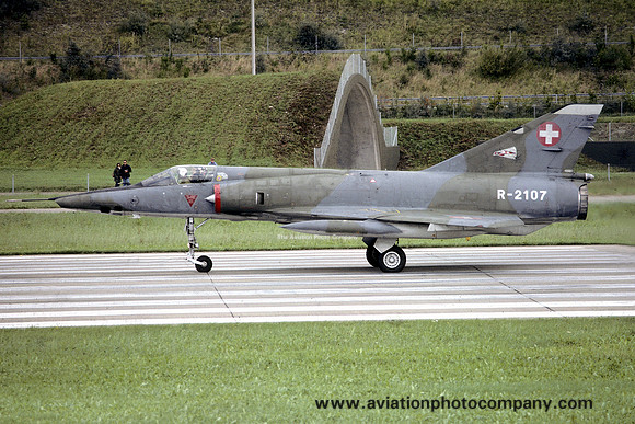 Swiss Air Force 16 Squadron Dassault Mirage 3RS R-2107 (1979)