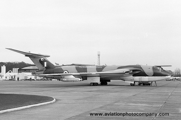 RAF 55 Squadron Handley Page Victor K.1A XH619 at RAF Leuchars (1970)