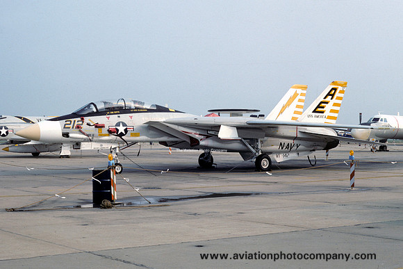 US Navy VF-142 Grumman F-14A Tomcat 159449/AE-212 (1975)