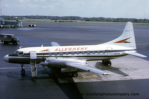 Allegheny Convair 580 N5808 (1967)