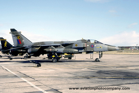 RAF 16 Squadron Sepecat Jaguar GR.1 XZ385/F (1994)