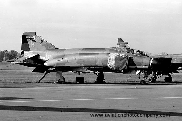 RAF 228 OCU 64 Squadron McDonnell F-4M Phantom FGR.2 XV488/R (1979)