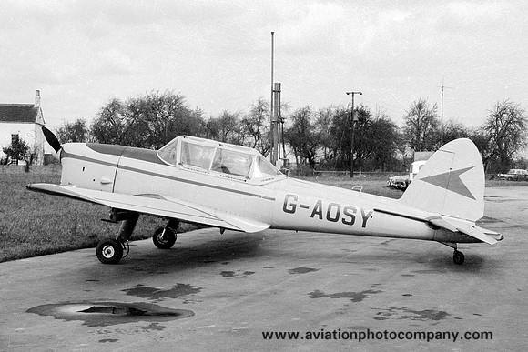 DHC-1 Chipmunk T.10 G-AOSY (1971)