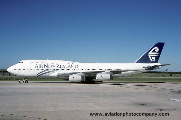 Air New Zealand Boeing 747-400 ZK-NBS (1998)