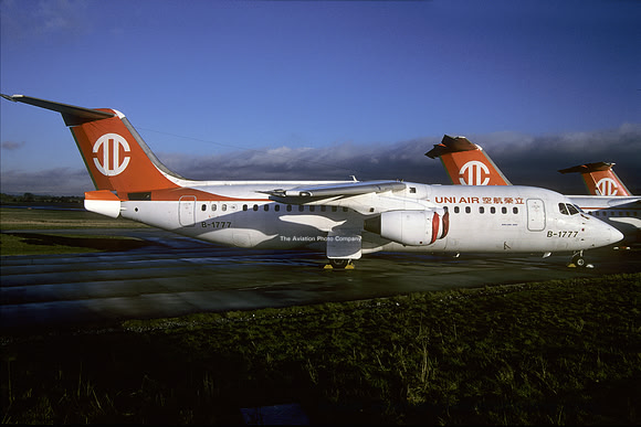 Uni Air BAe-146-300 B-1777 (2000)