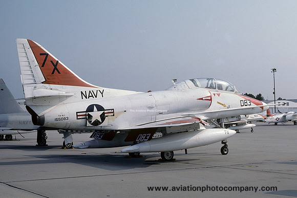US Navy New Orleans Douglas TA-4J SKyhawk 155083/7X (1977)