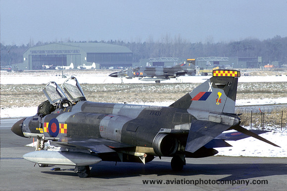 RAF 92 Squadron McDonnell F-4M Phantom FGR.2 XV435/X at RAF Wildenrath (1983)