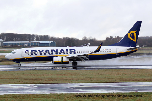 Ryanair Boeing 737-800 EI-FEH at Prestwick (2016)