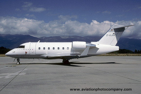 Bombardier Challenger 604 D-AJAB (2000)