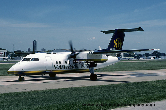 Southern Winds DHC-8-100 LV-ZOD (2000)