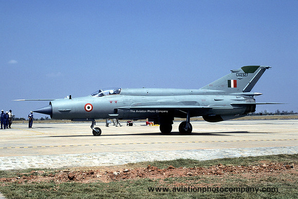 Indian Air Force Mikoyan MiG-21UPG CU2327 (2003)