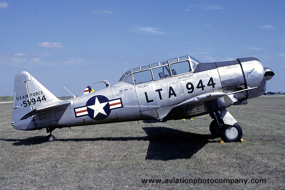 North American T-6G Texan N51944 (1980)